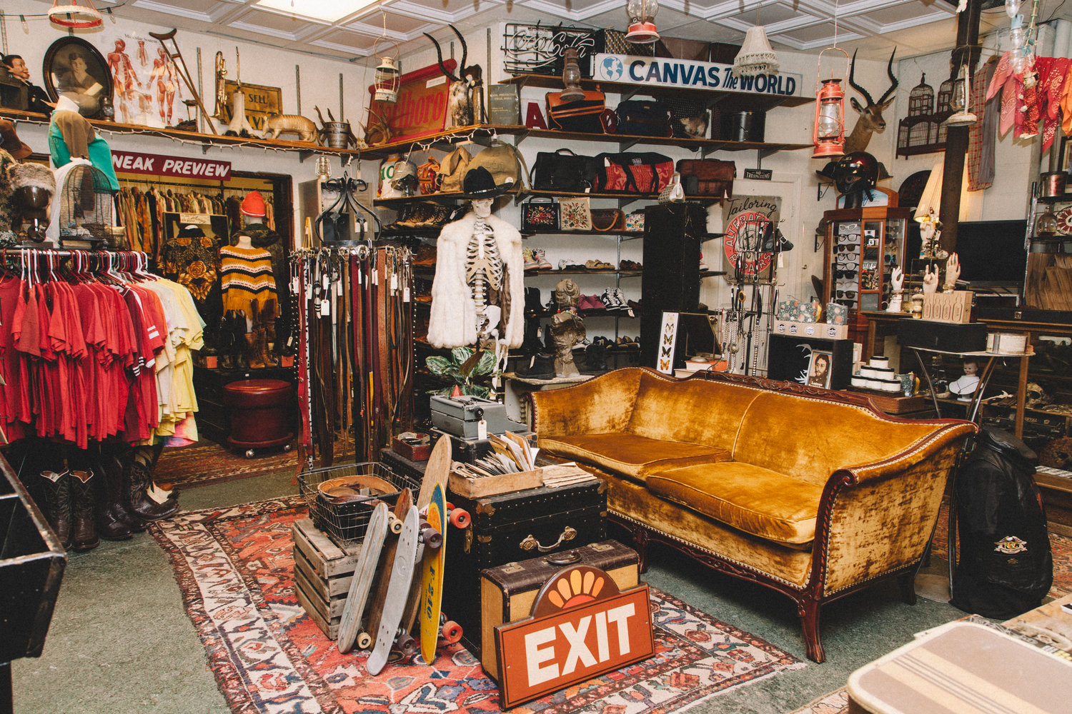 5 Best Vintage Online Shops | Buyandship Singapore