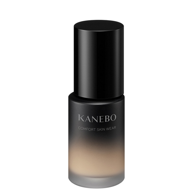 KANEBO COMFORT SKIN WEAR (shade: BEIGE C)