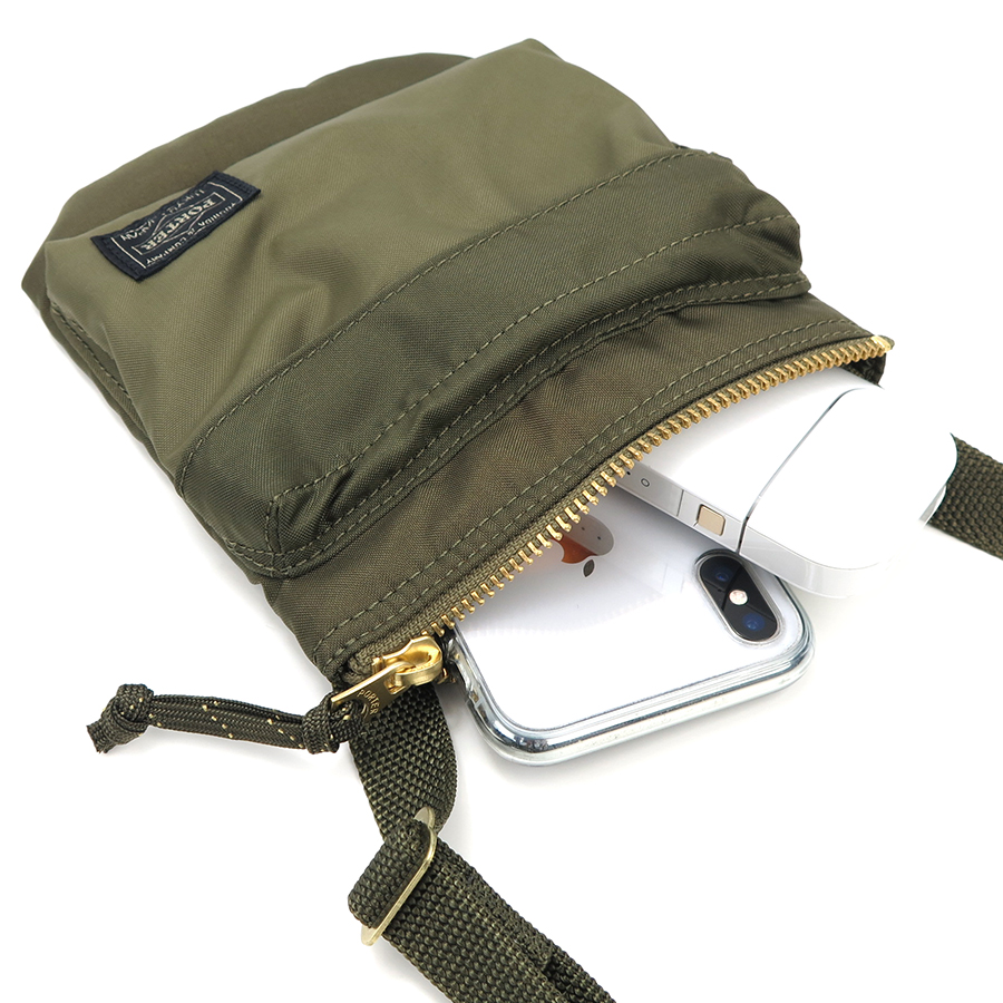 PORTER FORCE SHOULDER POUCH