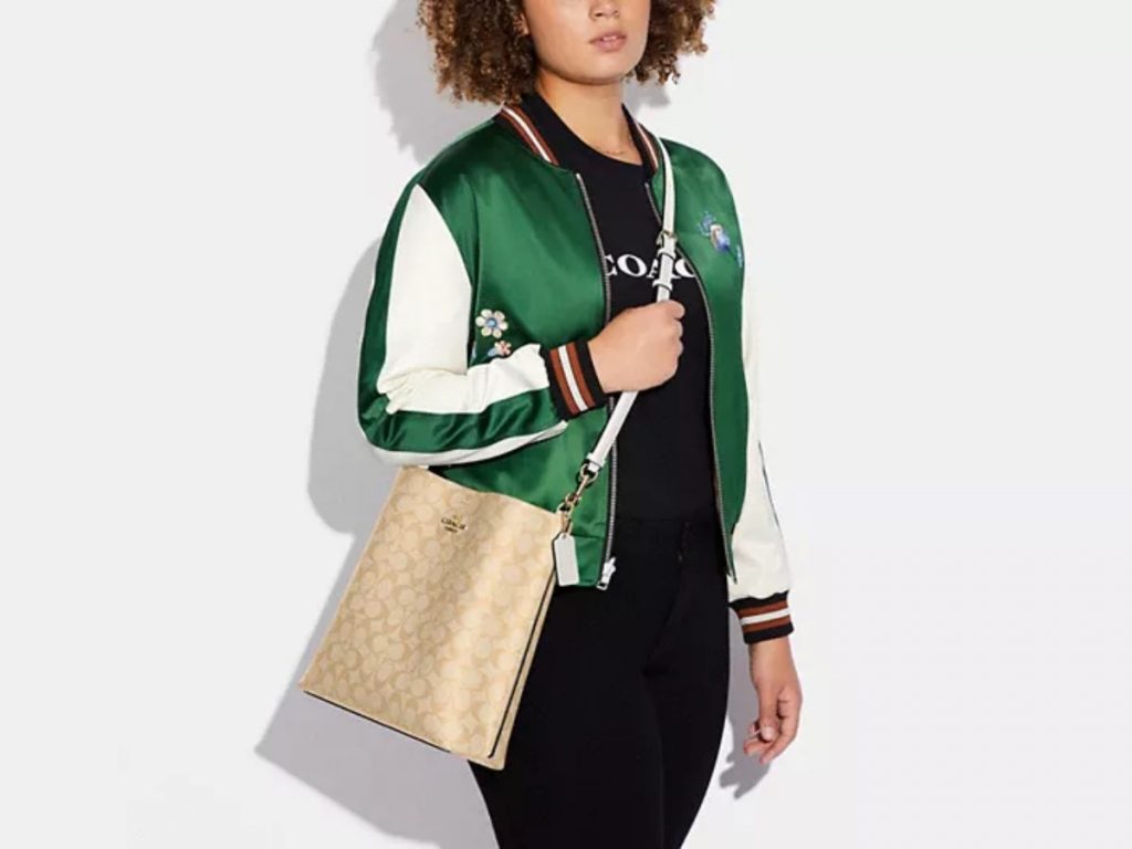 Coach Outlet - Mollie Bucket Bag In Signature Canvas